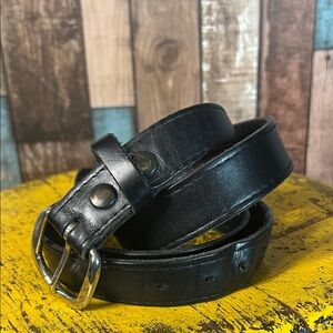 Marc Wolf LTD. top grain leather Men's Black Belt with Silver Buckle